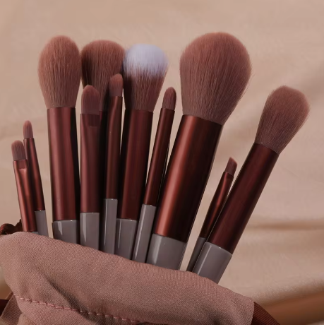 Nuwelly Makeup Brushes Scarlett Collection